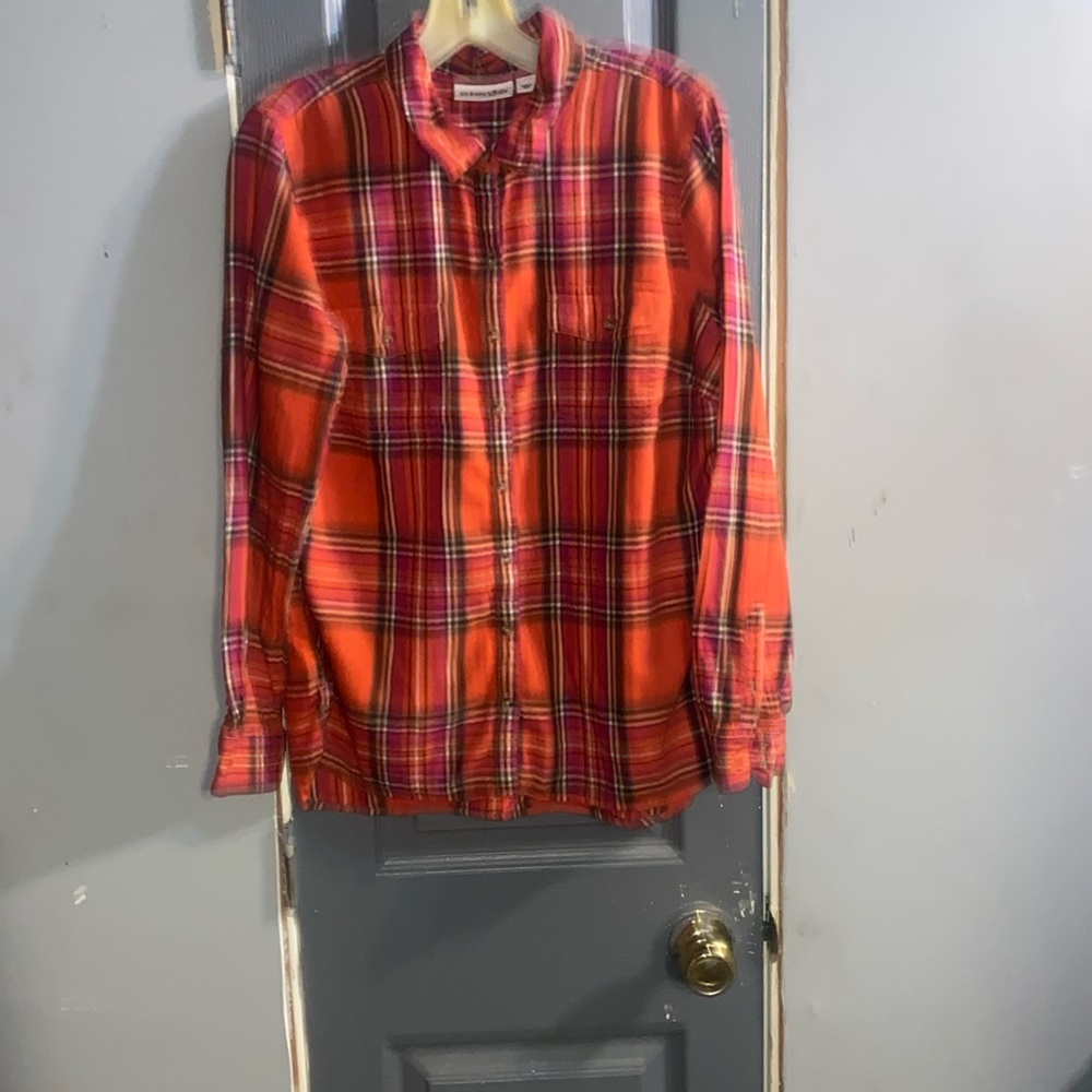 Button up woman’s shirt